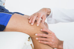 Knee Pain Doctor Main Line, PA